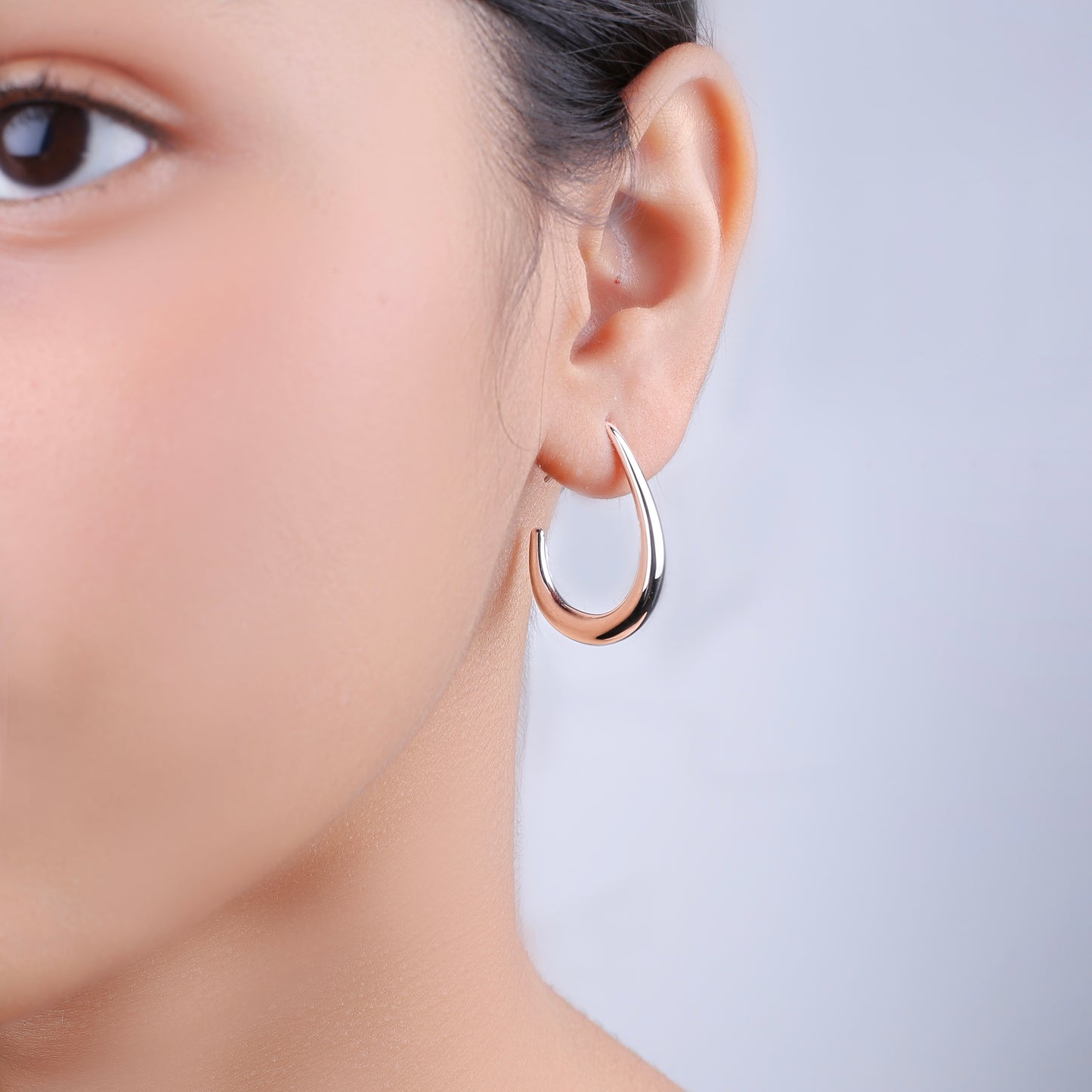 MOONLIT CURVE HOOPS