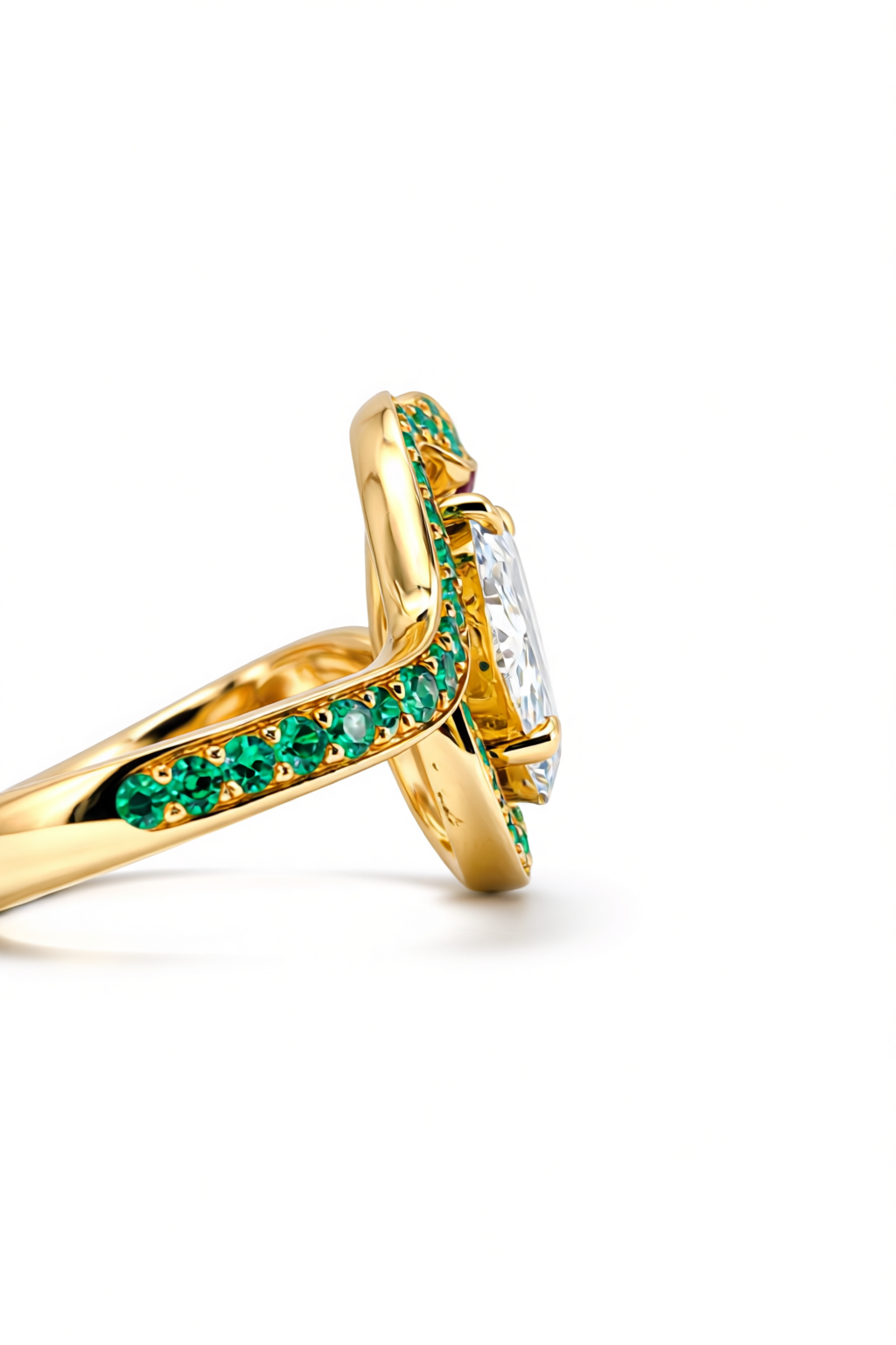 The Serpent's Kiss ring