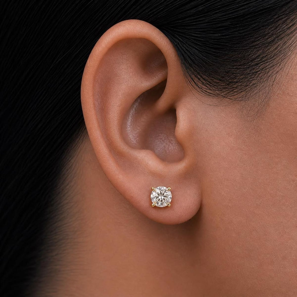 Round Solitaire stud earrings