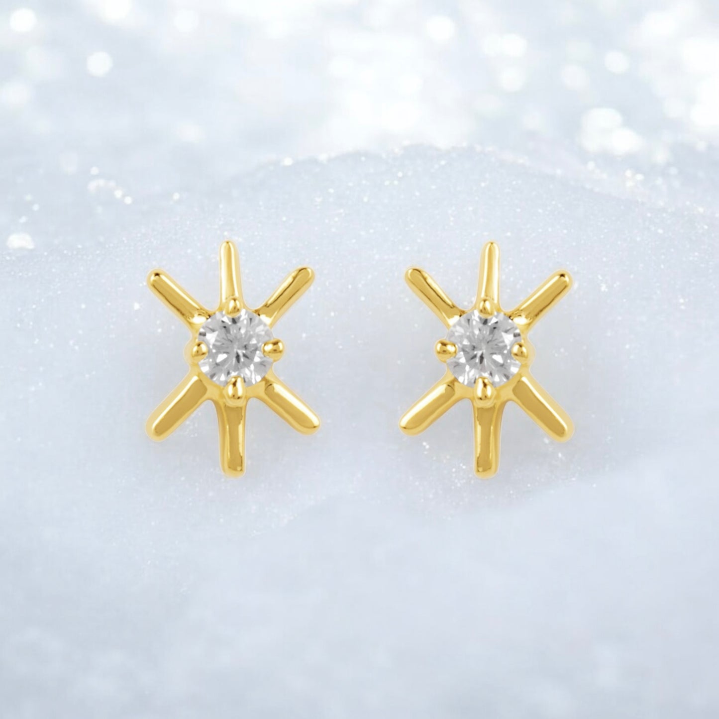 MINI SNOWFLAKE DIAMOND STUDS