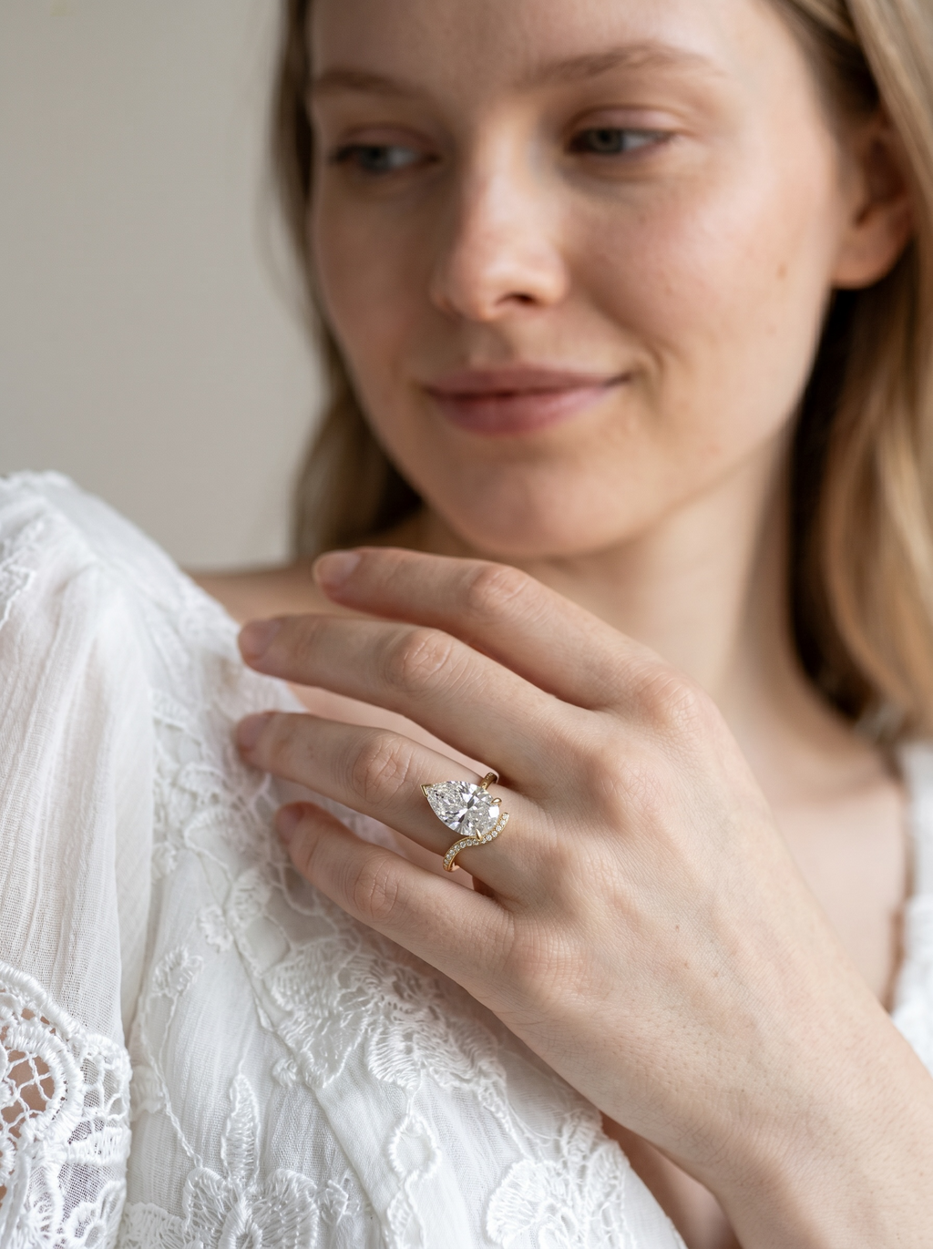 Evelyn Pear Solitaire ring
