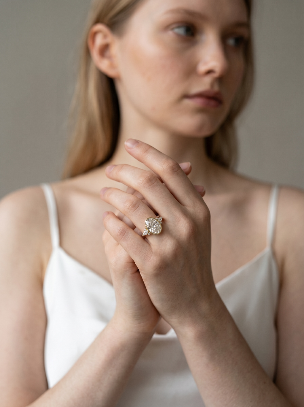Aurelia Oval Bezel ring