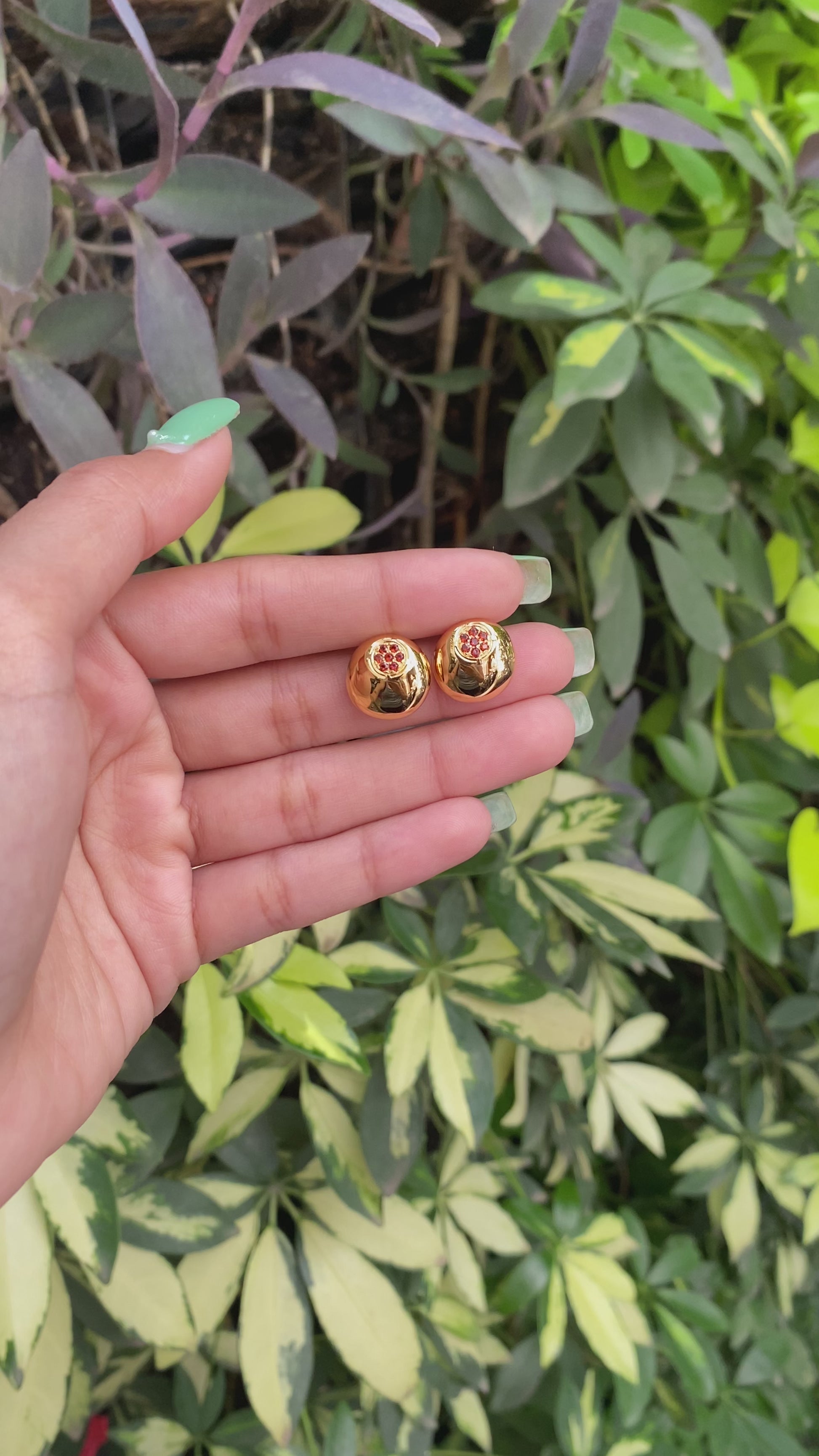 GARNET GLAM STUDS